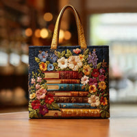Bolso ilustrado | Estampado floral y libros