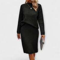 Conjunto de dos piezas con jersey y falda
