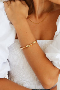 Adelina | Pulsera dorada